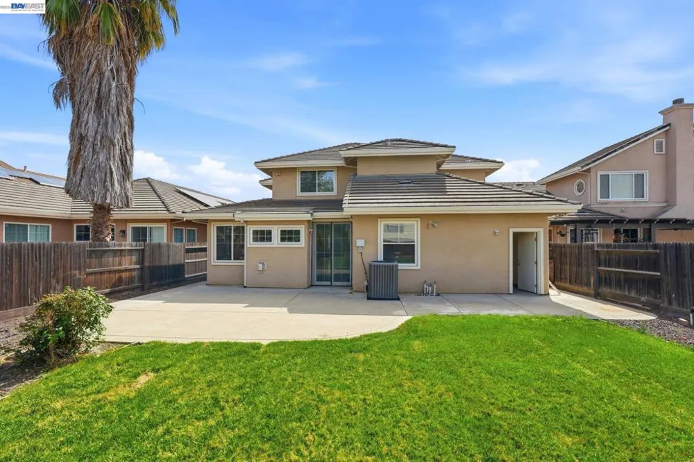 1339 Cherry Blossom Tracy, CA 95377