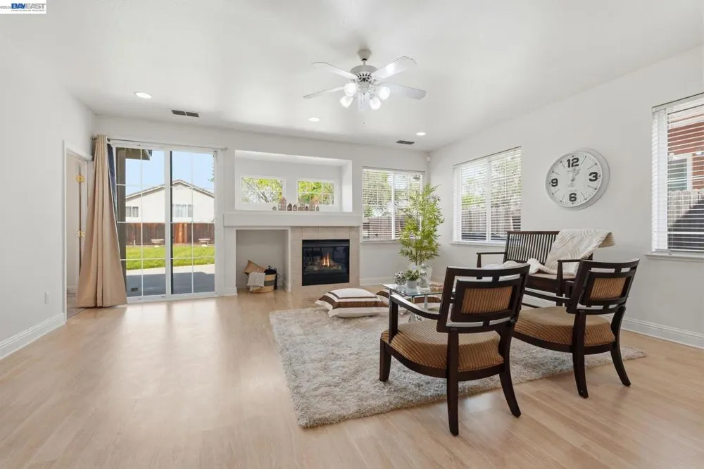 1339 Cherry Blossom Tracy, CA 95377