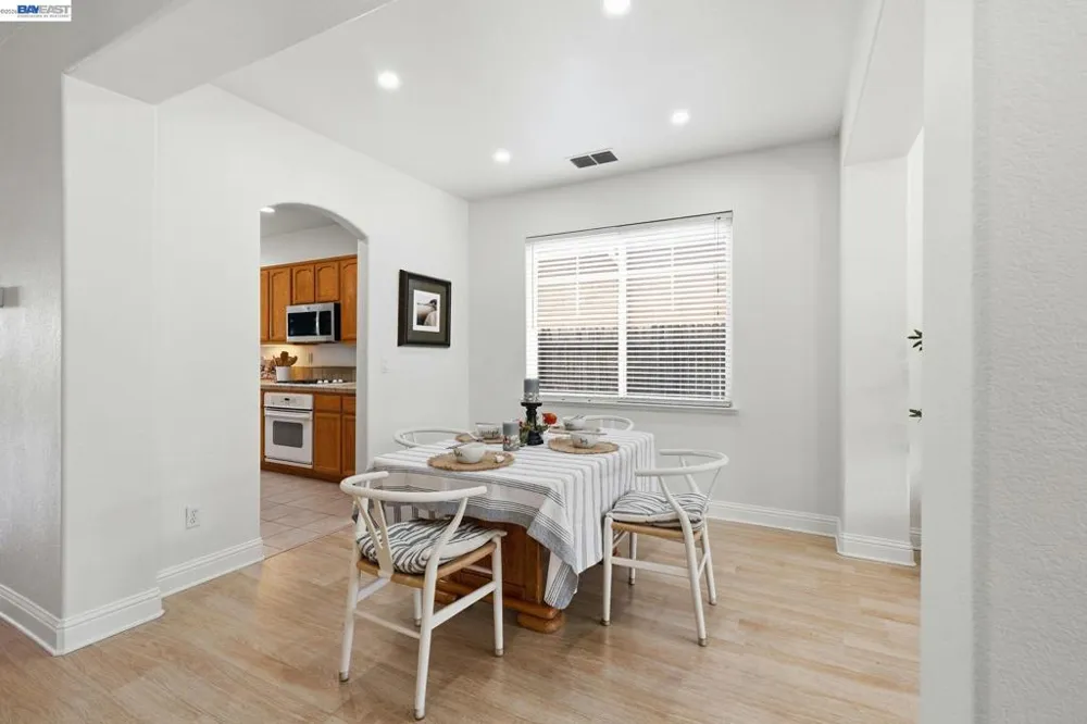 1339 Cherry Blossom Tracy, CA 95377
