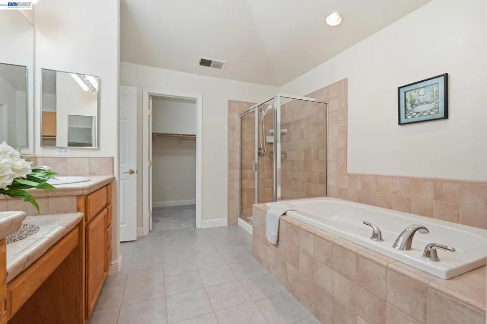 1339 Cherry Blossom Tracy, CA 95377