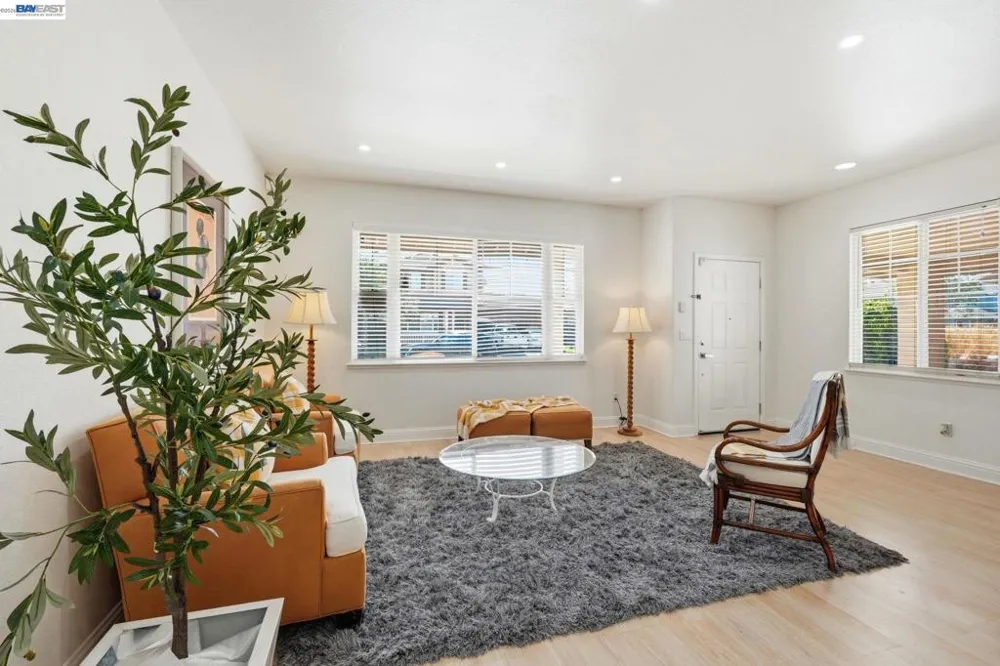 1339 Cherry Blossom Tracy, CA 95377