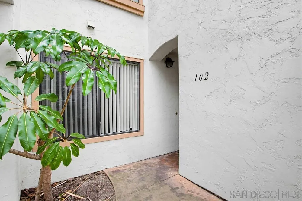 9418 Twin Trails Dr #102 San Diego, CA 92129