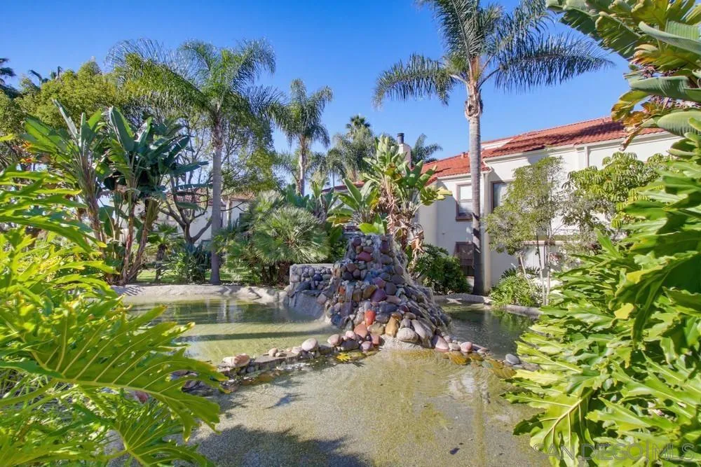 9418 Twin Trails Dr #102 San Diego, CA 92129