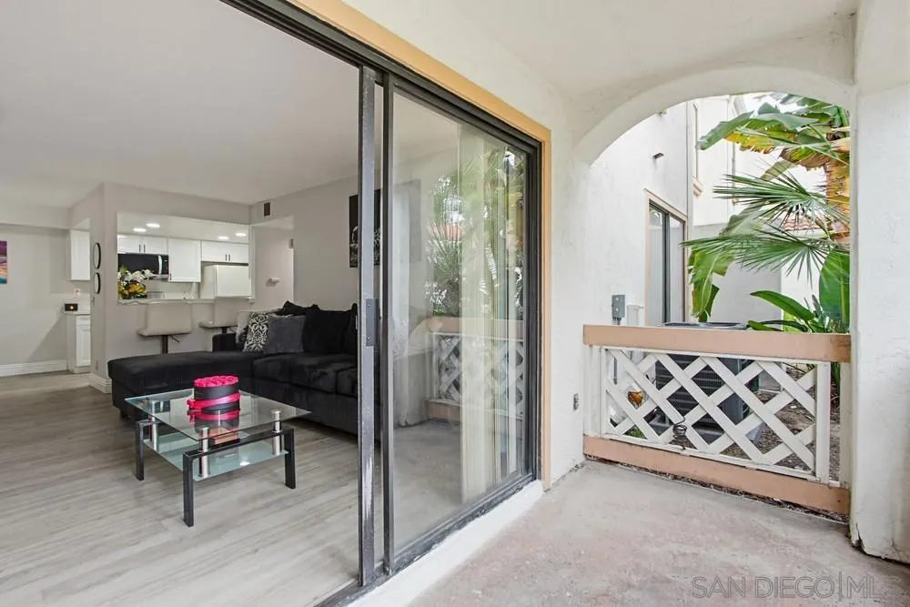 9418 Twin Trails Dr #102 San Diego, CA 92129
