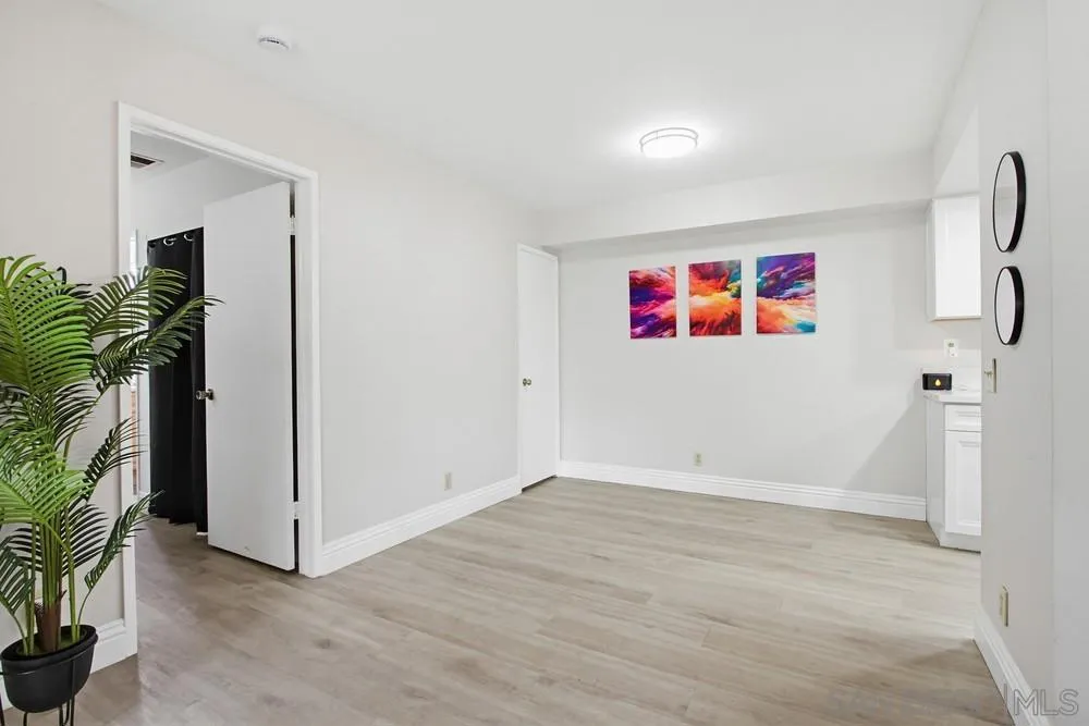 9418 Twin Trails Dr #102 San Diego, CA 92129