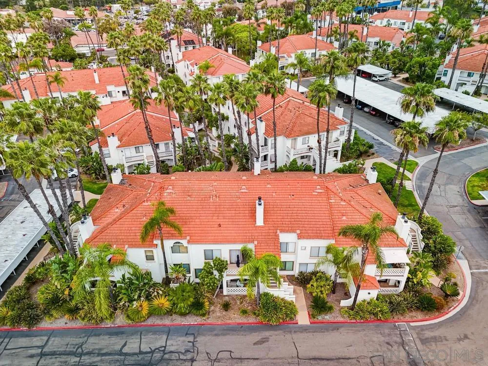 9418 Twin Trails Dr #102 San Diego, CA 92129