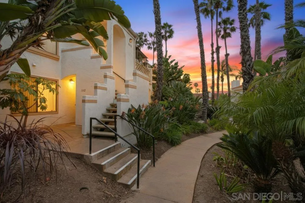 9418 Twin Trails Dr #102 San Diego, CA 92129