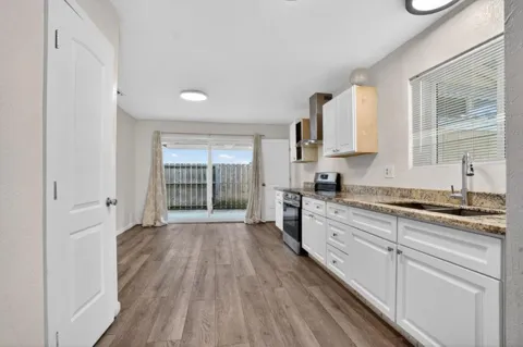 2524 Pemberton Court