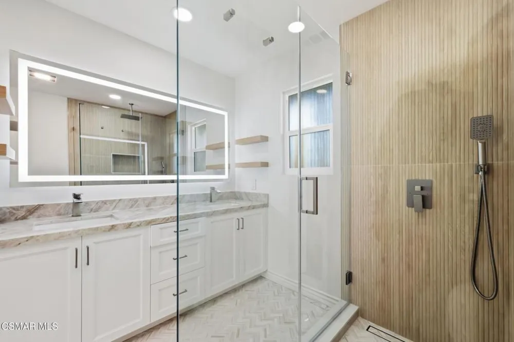 102 W Alta Port Hueneme, CA 93041