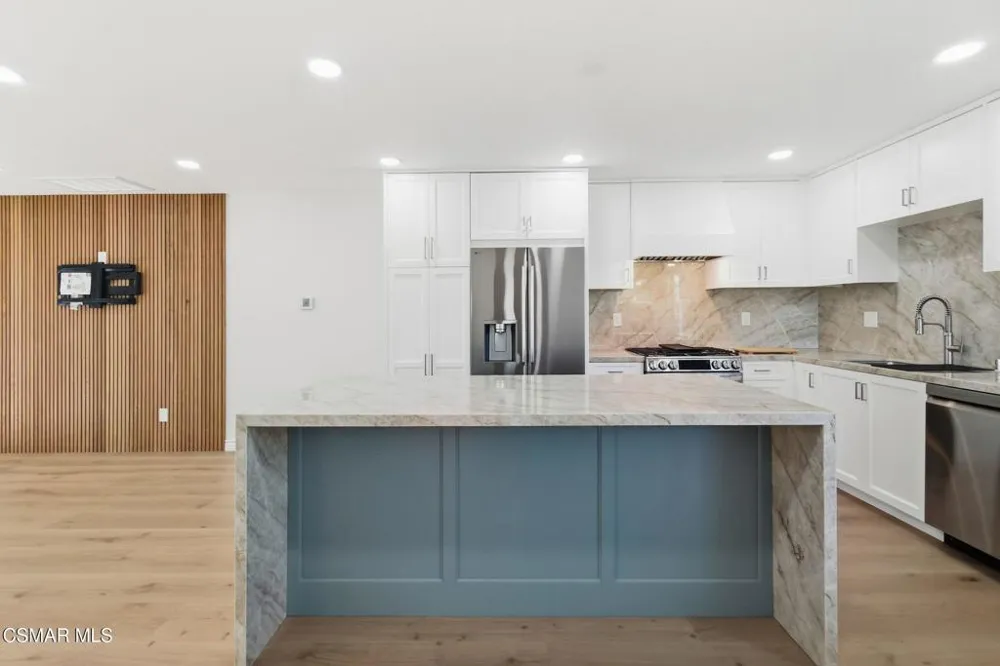 102 W Alta Port Hueneme, CA 93041