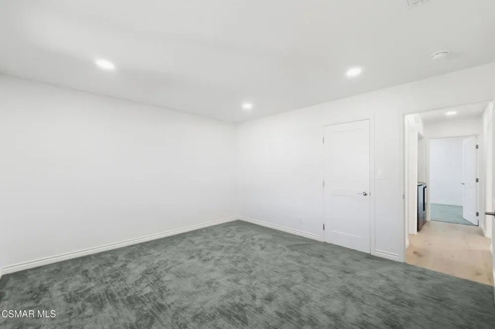 102 W Alta Port Hueneme, CA 93041