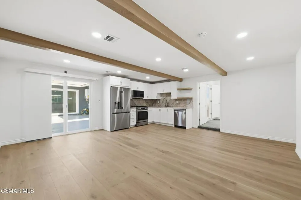 102 W Alta Port Hueneme, CA 93041
