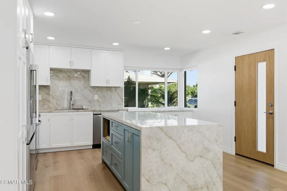 102 W Alta Port Hueneme, CA 93041