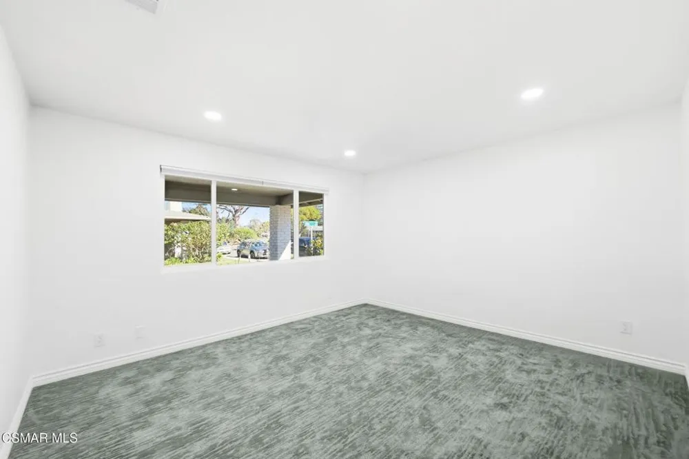 102 W Alta Port Hueneme, CA 93041