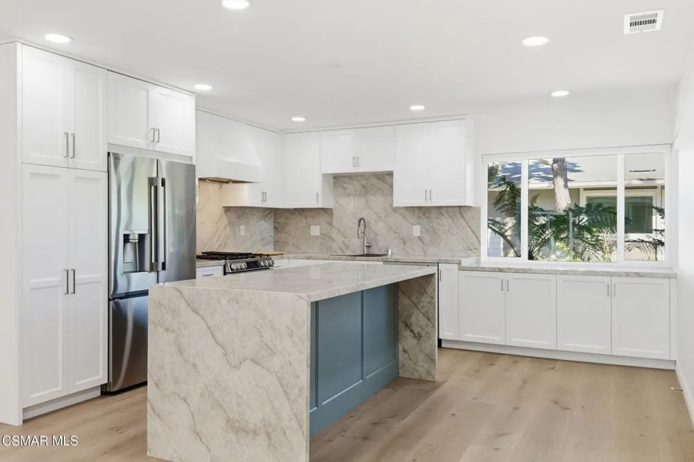 102 W Alta Port Hueneme, CA 93041