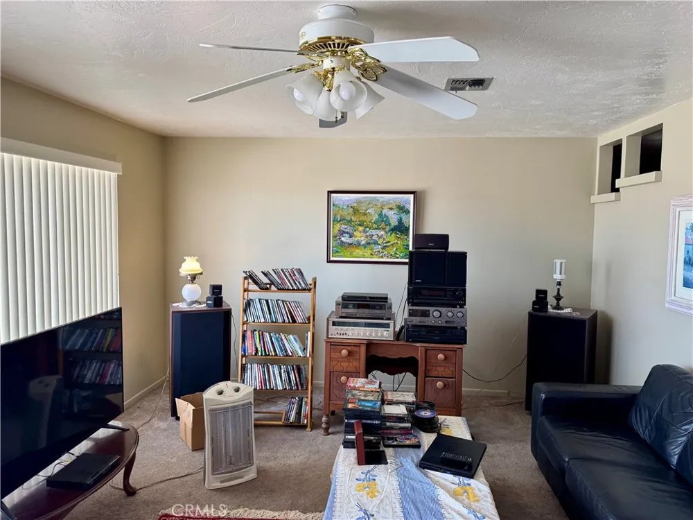 99 Zoe Lane Needles, CA 92363