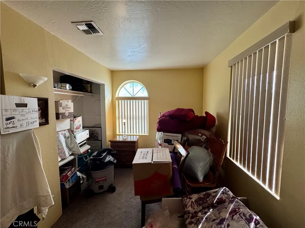 99 Zoe Lane Needles, CA 92363