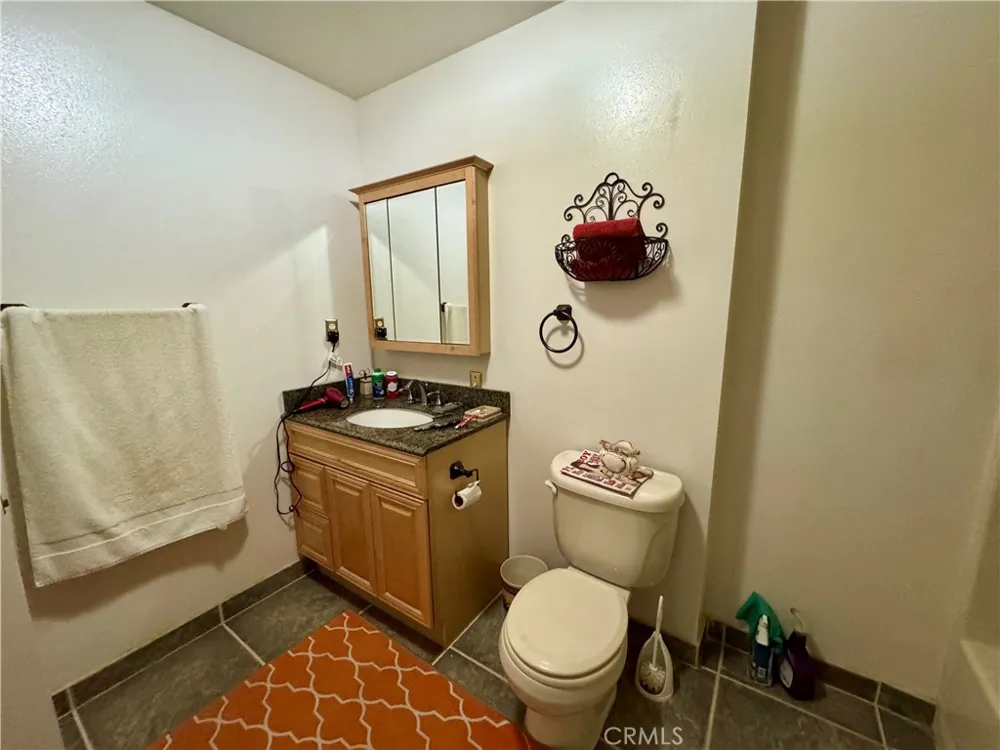 99 Zoe Lane Needles, CA 92363