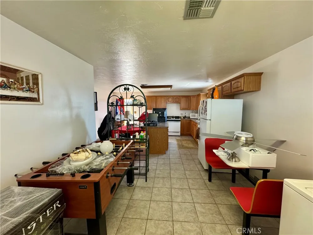 99 Zoe Lane Needles, CA 92363