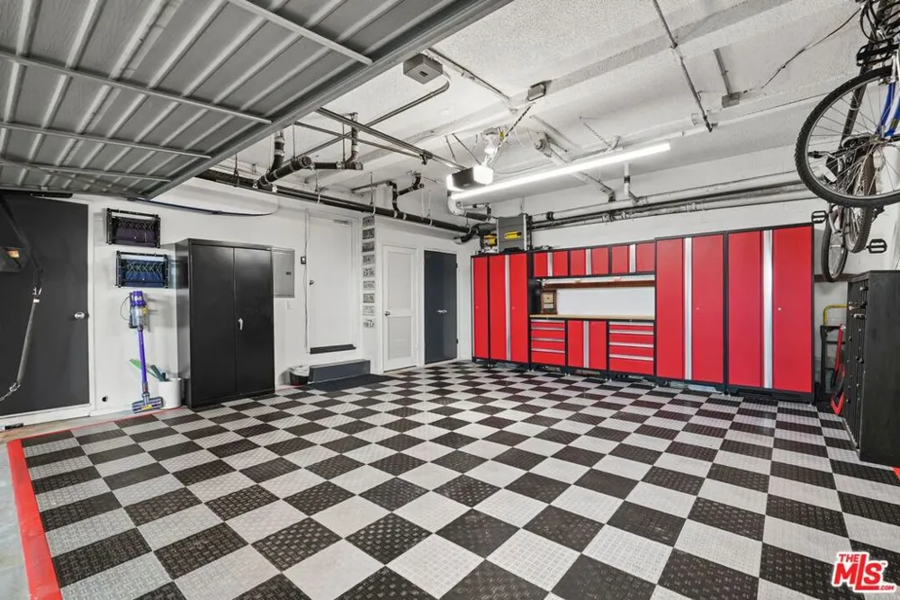 1013 16th Street #101 Santa Monica, CA 90403