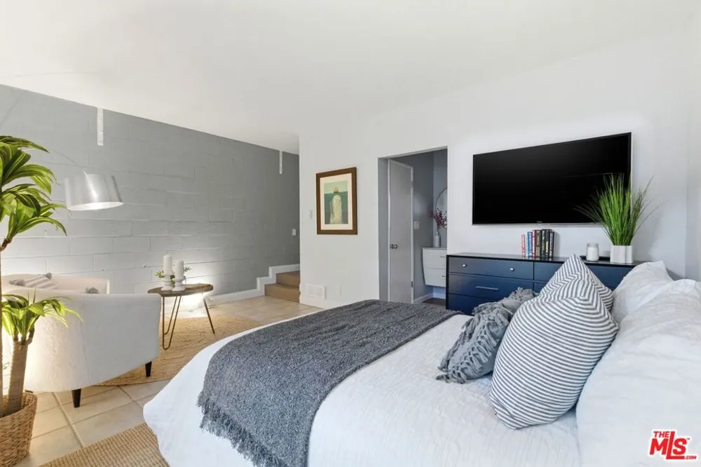 1013 16th Street #101 Santa Monica, CA 90403