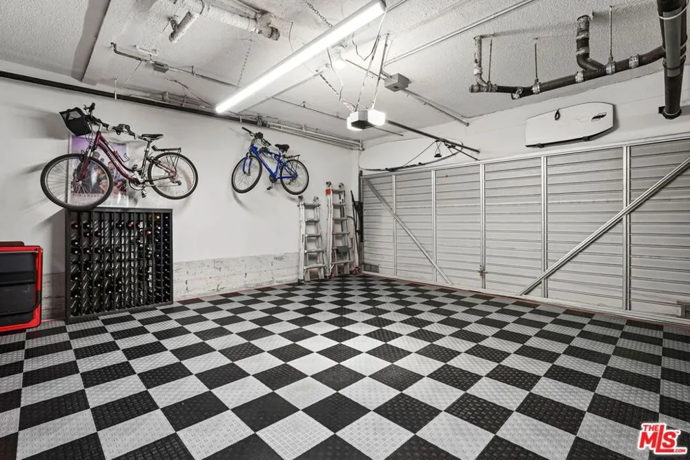 1013 16th Street #101 Santa Monica, CA 90403