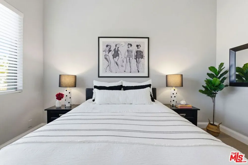 1013 16th Street #101 Santa Monica, CA 90403