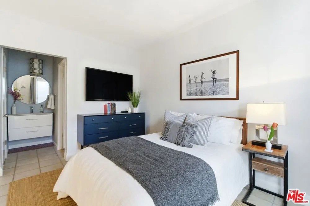 1013 16th Street #101 Santa Monica, CA 90403