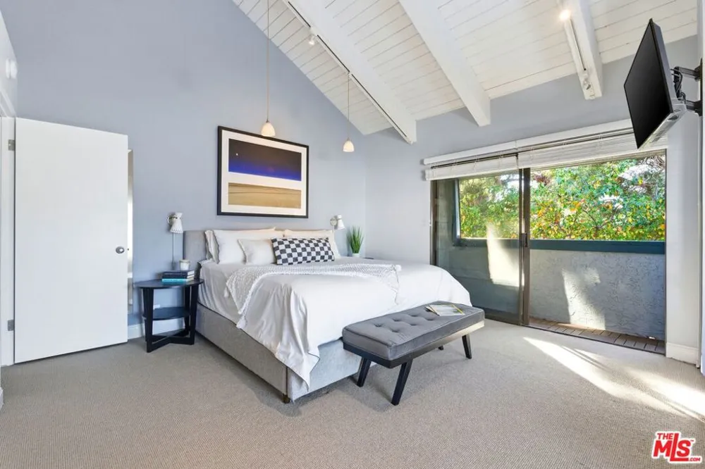 1013 16th Street #101 Santa Monica, CA 90403
