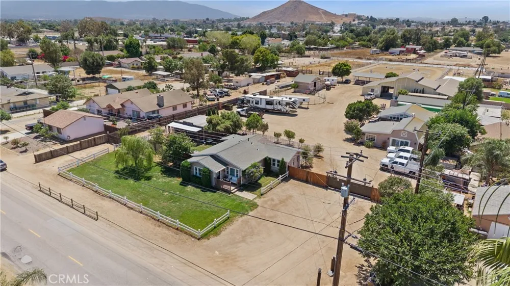 4072 Corona Avenue Norco, CA 92860