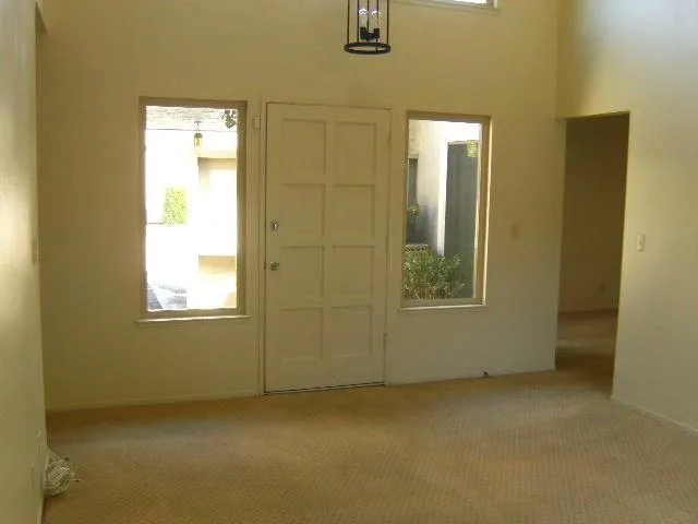 1253 Los Olivos Drive #5 Salinas, CA 93901