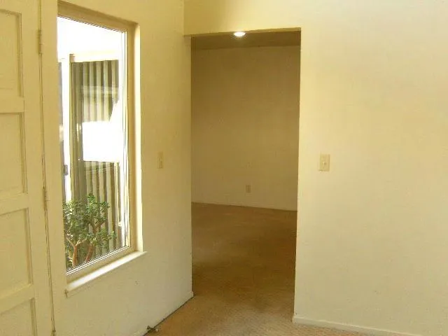 1253 Los Olivos Drive #5 Salinas, CA 93901