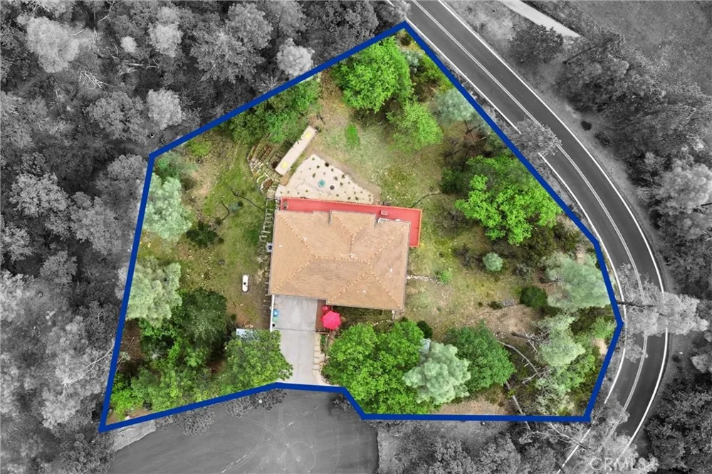 14000 Nelson Lane Cobb, CA 95426