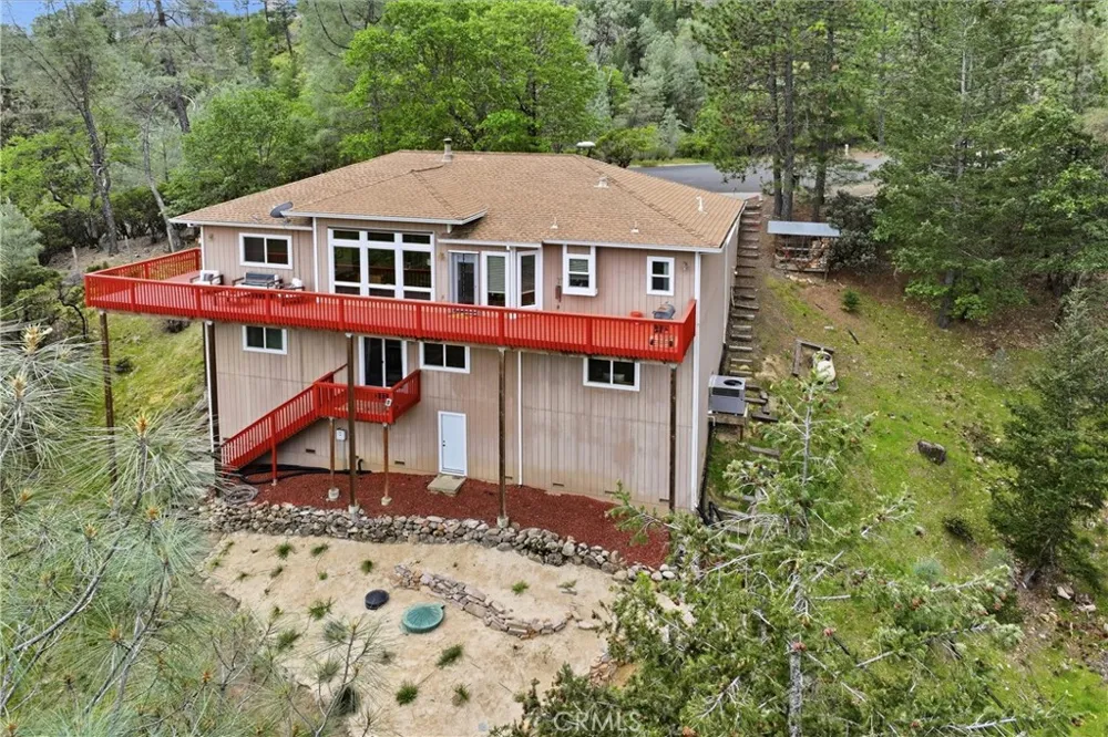 14000 Nelson Lane Cobb, CA 95426