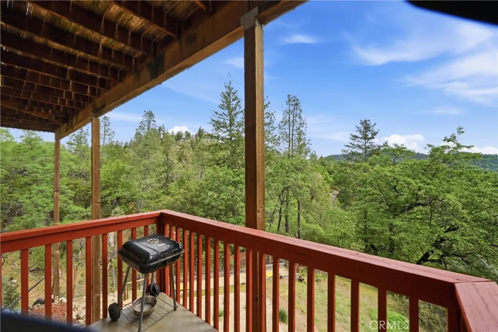 14000 Nelson Lane Cobb, CA 95426