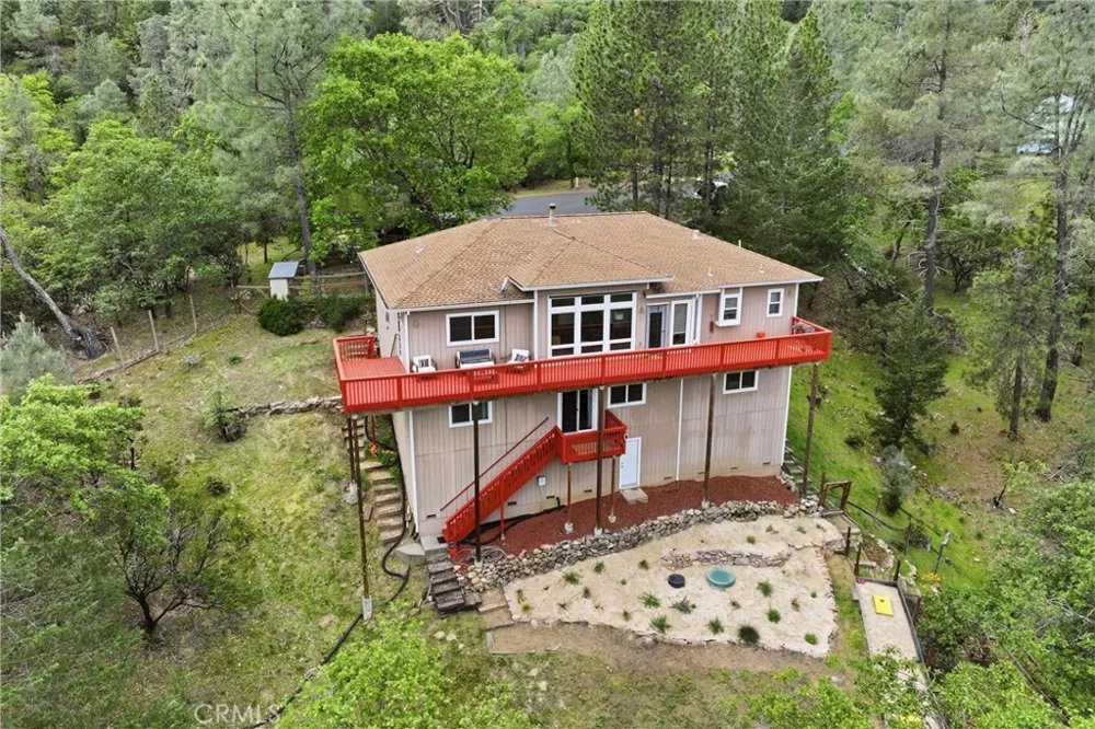 14000 Nelson Lane Cobb, CA 95426