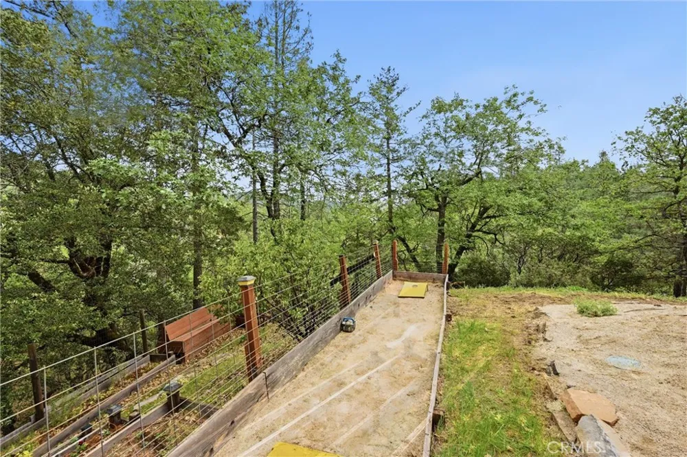 14000 Nelson Lane Cobb, CA 95426