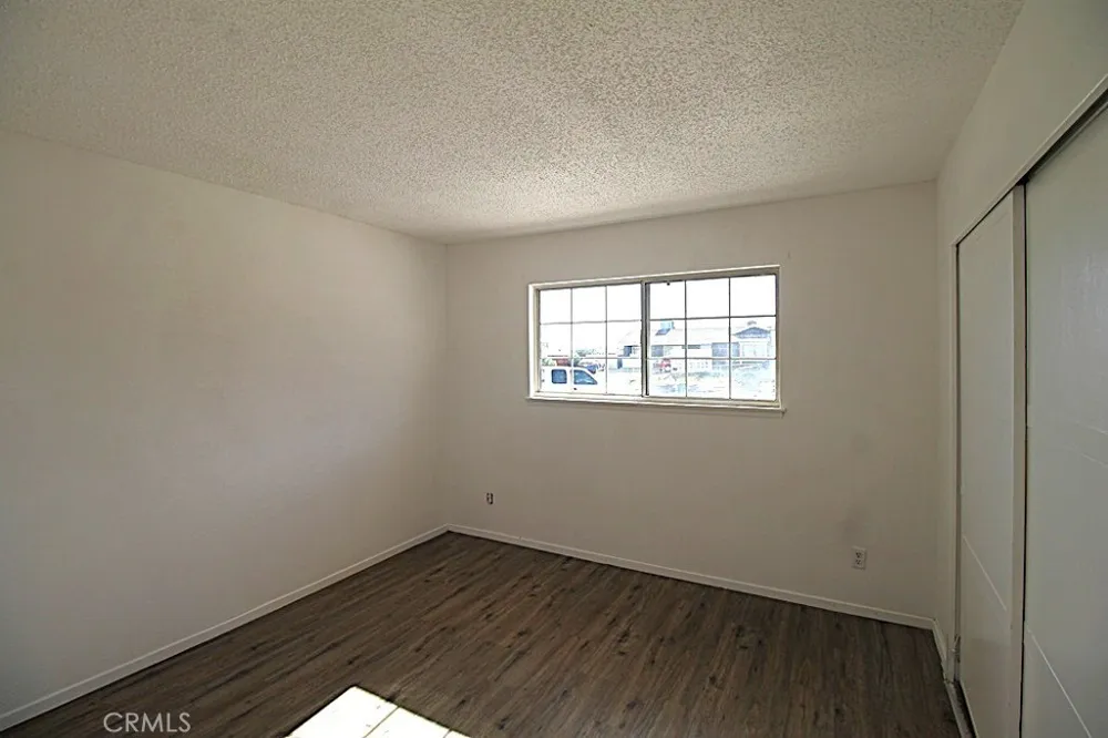 1105 Bigger Barstow, CA 92311