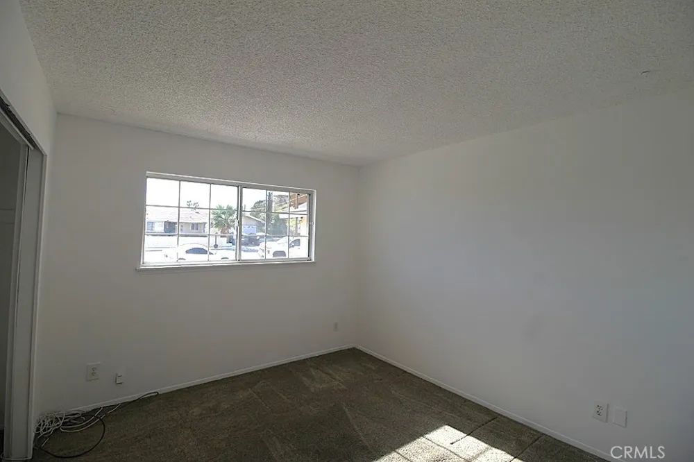 1105 Bigger Barstow, CA 92311