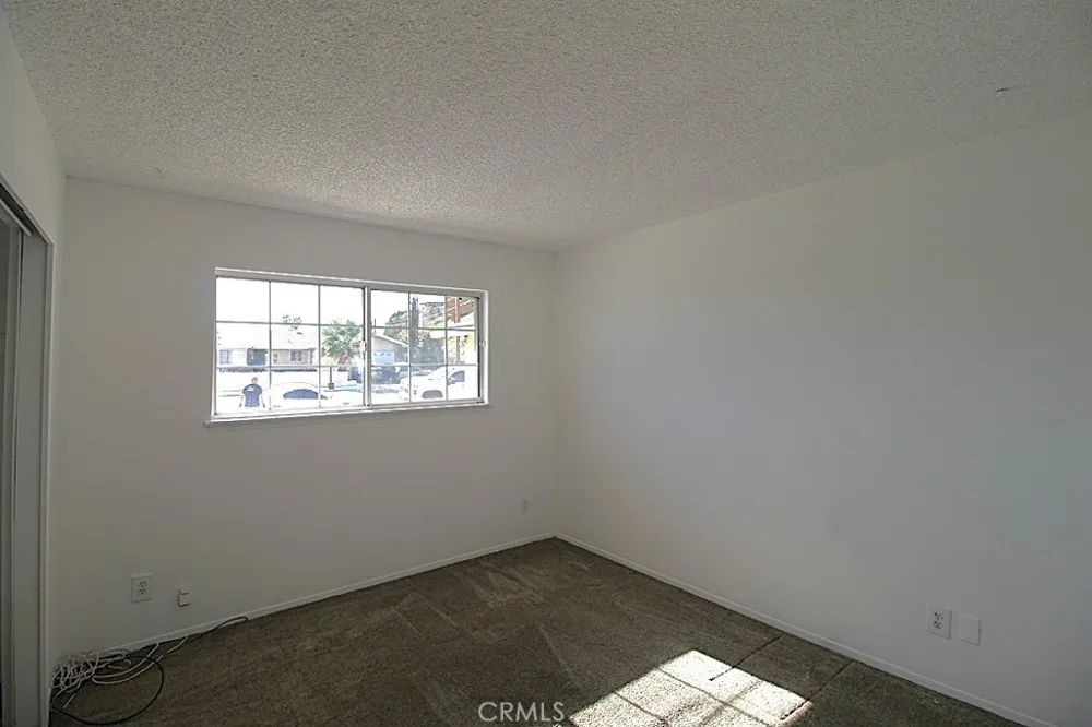 1105 Bigger Barstow, CA 92311