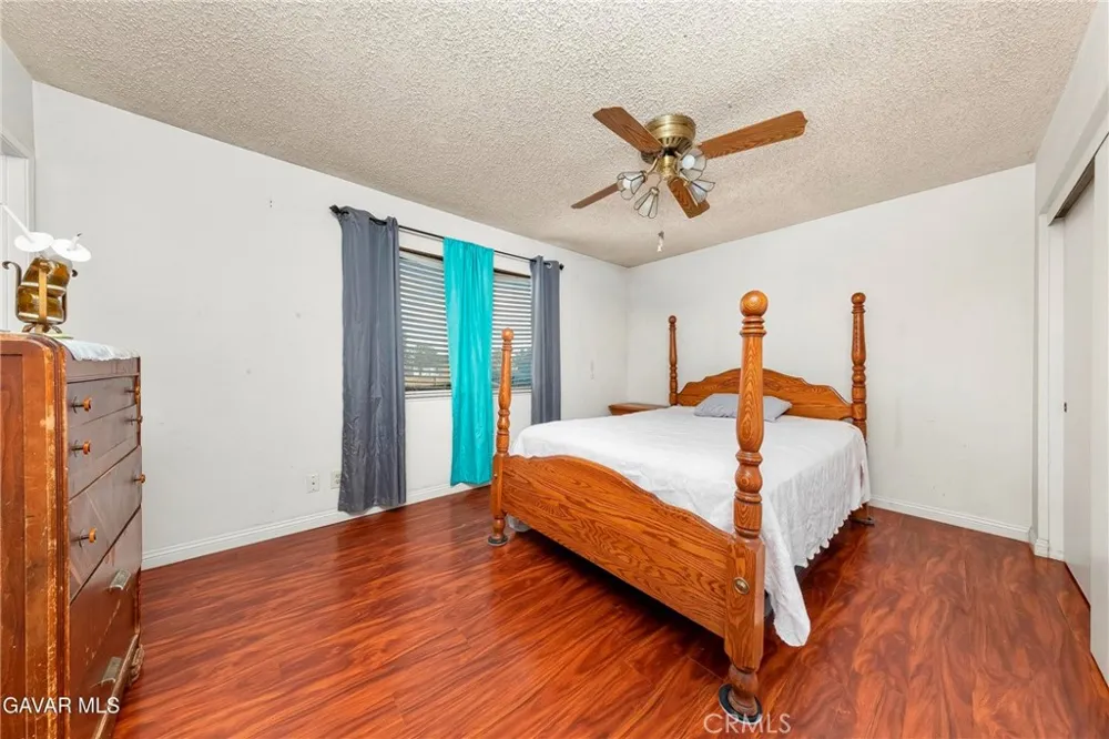 10731 E Avenue R2 Littlerock, CA 93543