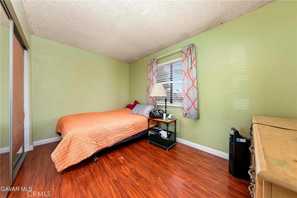 10731 E Avenue R2 Littlerock, CA 93543