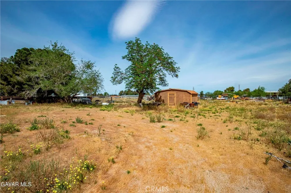 10731 E Avenue R2 Littlerock, CA 93543