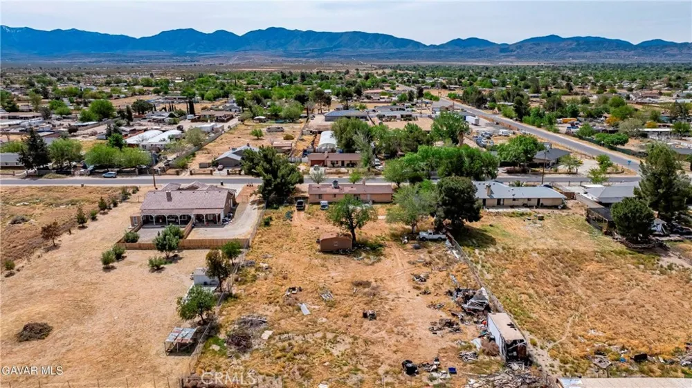 10731 E Avenue R2 Littlerock, CA 93543
