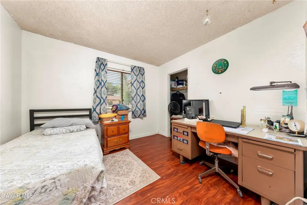 10731 E Avenue R2 Littlerock, CA 93543