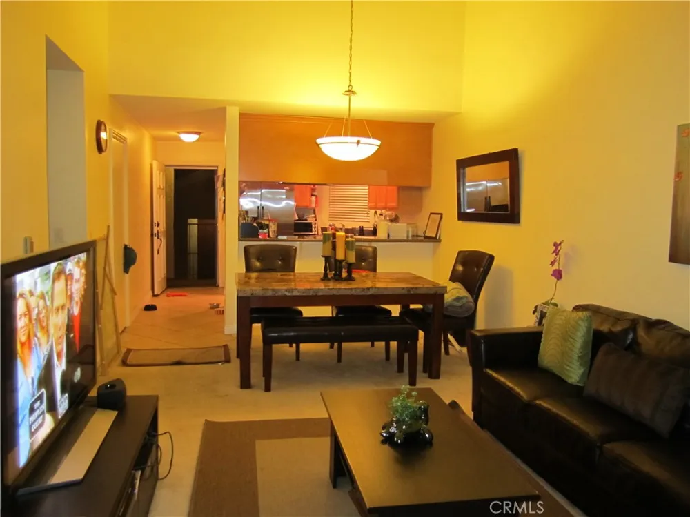 1414 Coronado #302 Long Beach, CA 90804