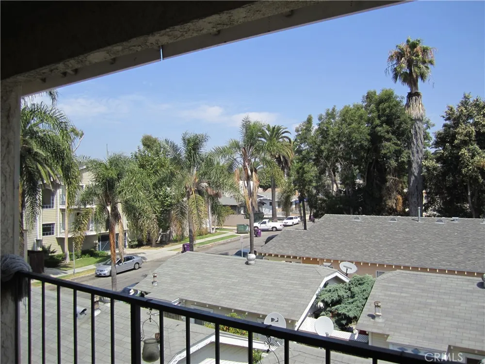 1414 Coronado #302 Long Beach, CA 90804