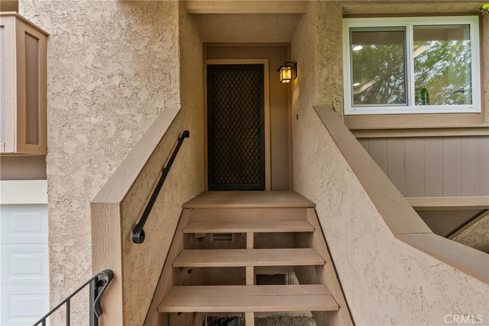20038 Avenue Of The Oaks Newhall, CA 91321