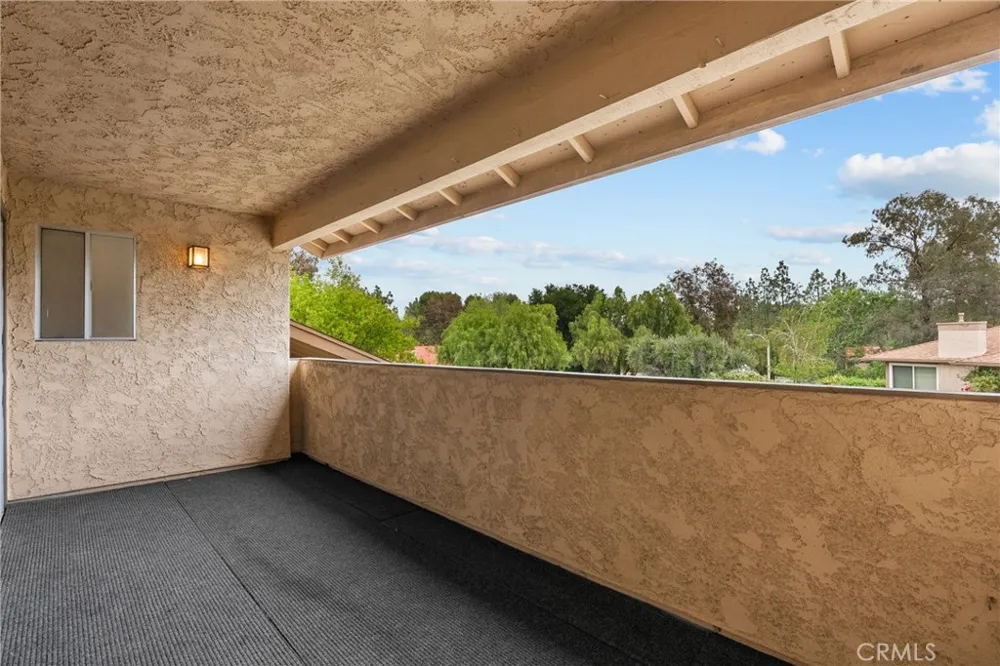 20038 Avenue Of The Oaks Newhall, CA 91321