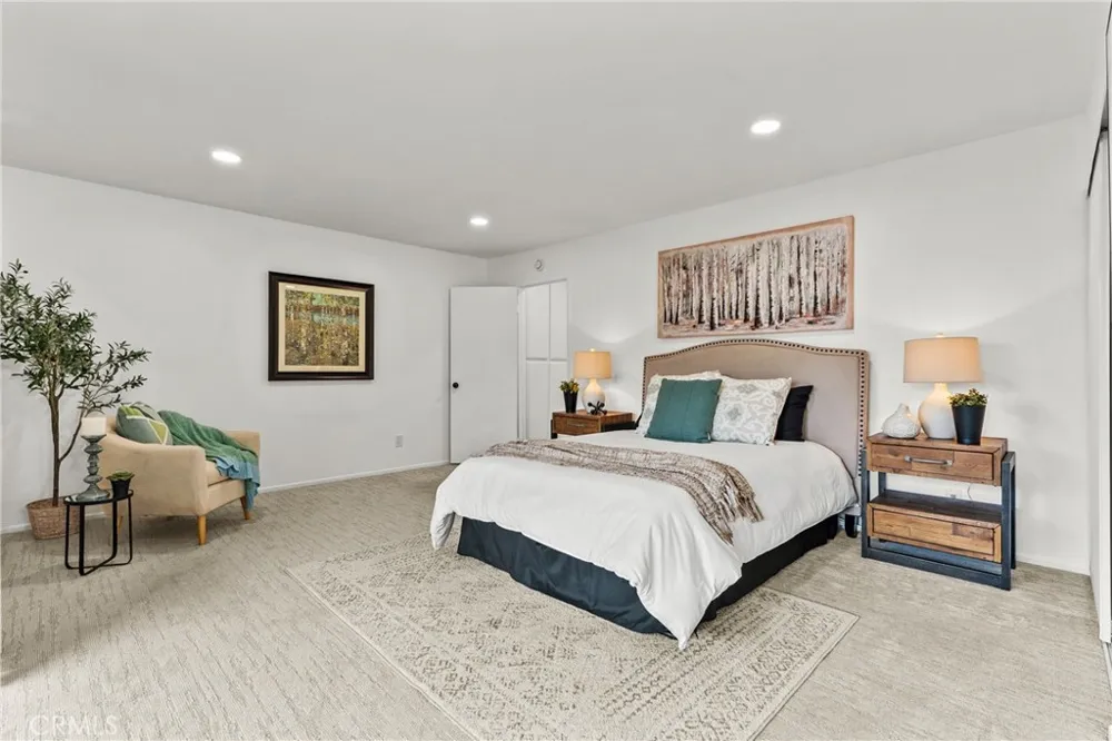20038 Avenue Of The Oaks Newhall, CA 91321